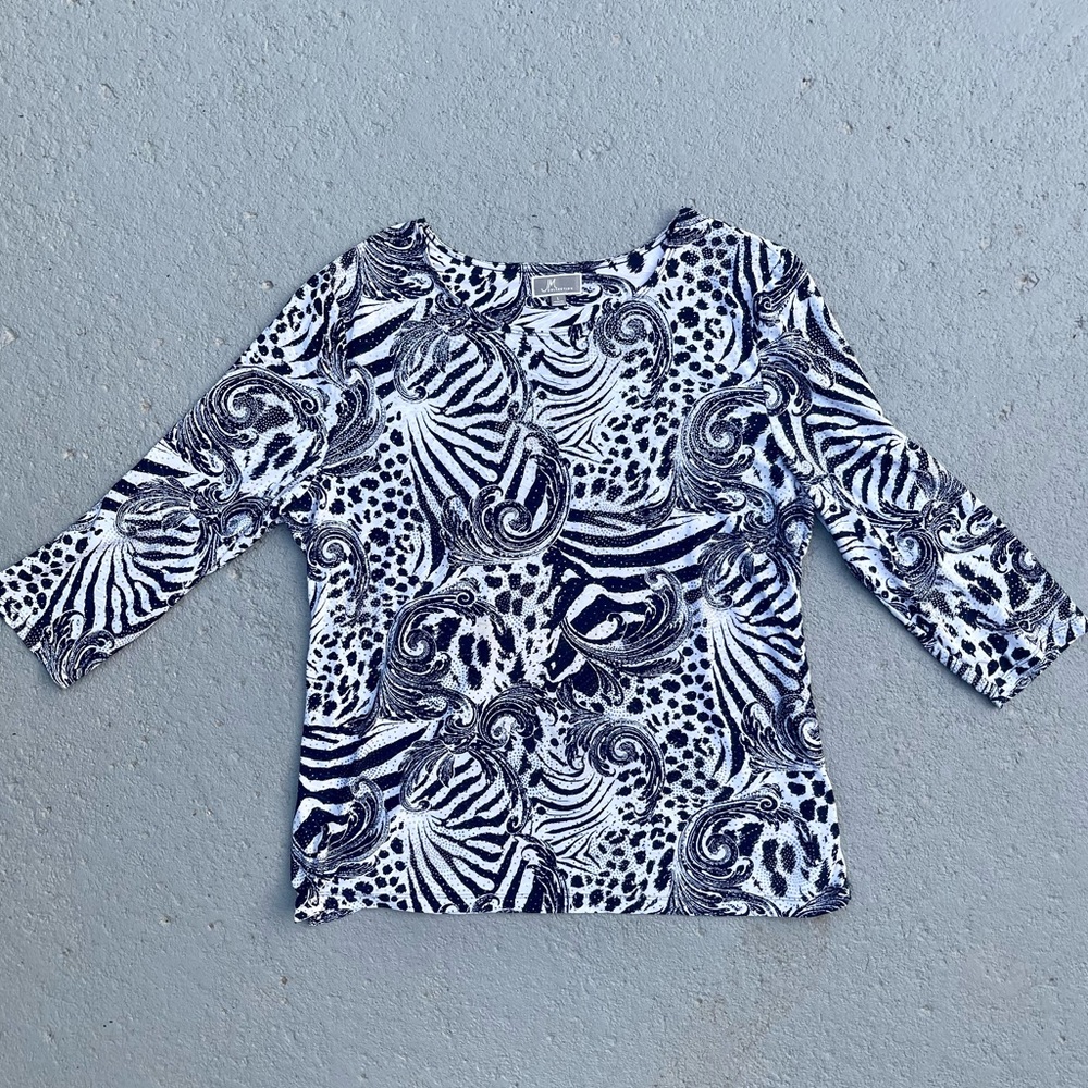 JM Collection Abstract Print Studded Blouse Size Large